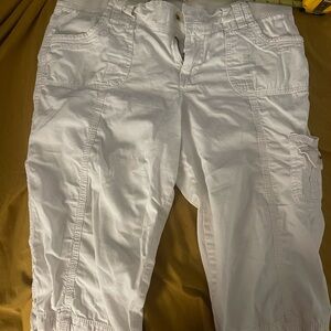 Sonoma White Elastic Waist Capri Pants